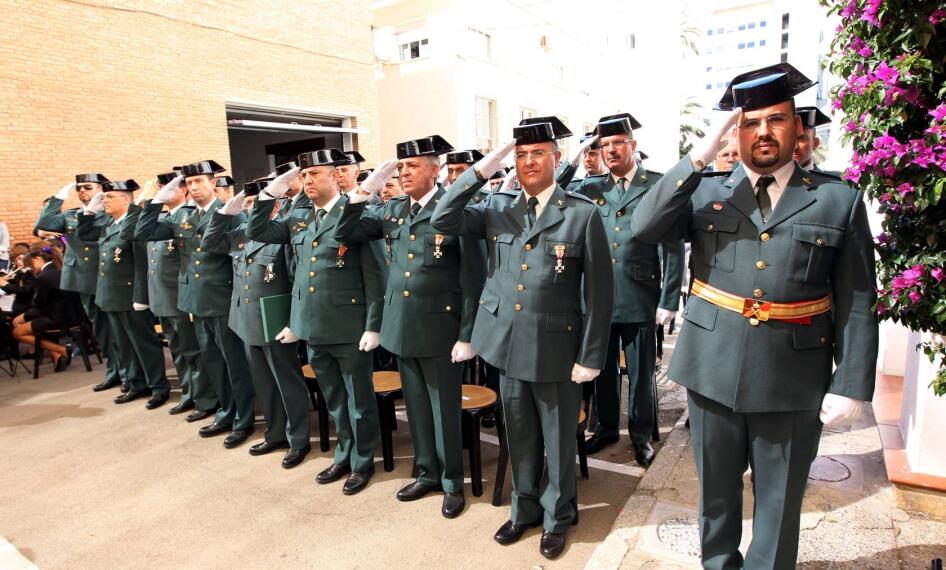 Ver imagen de origen Resultado de imagen de imagenes de la Guardia civil, diario sur